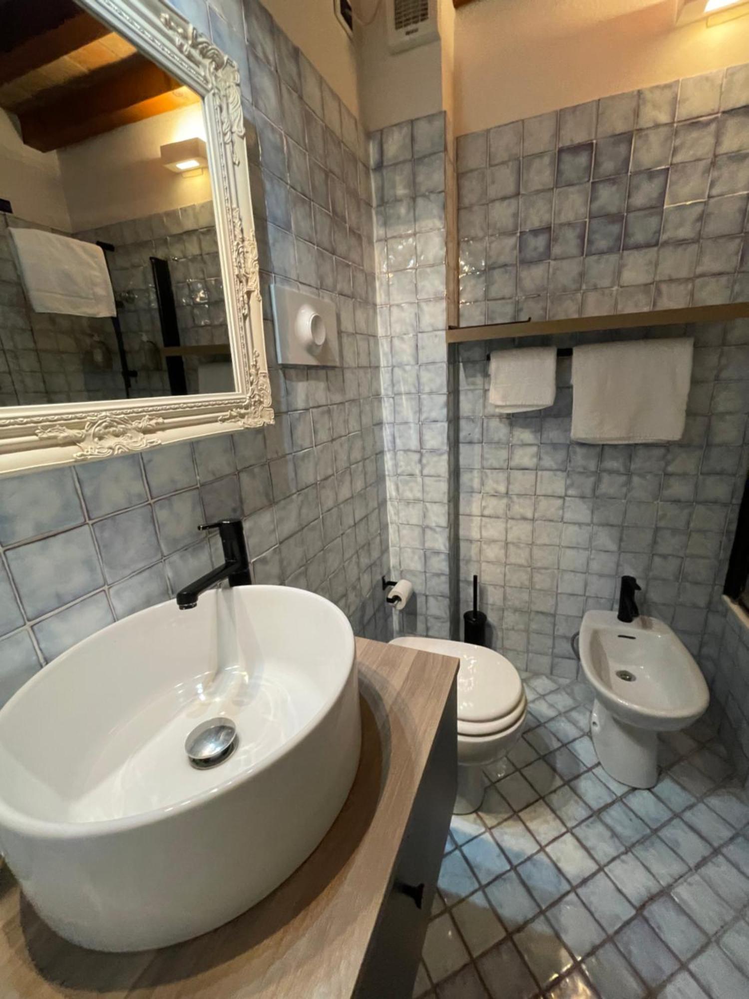 פארמה Le Camere Di Bsuites Affittacamere חדר תמונה